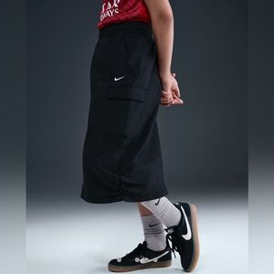 NEW | NIKE Girls Black Cargo Skirt